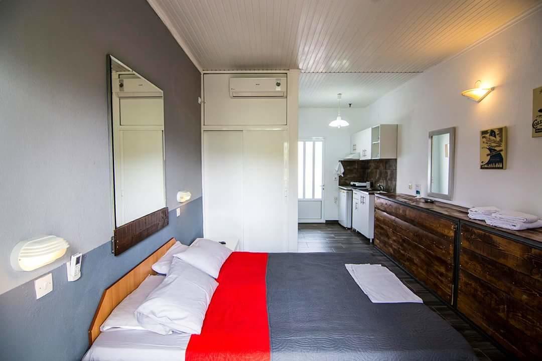 Studios Alexandra วราสนา ภายนอก รูปภาพ